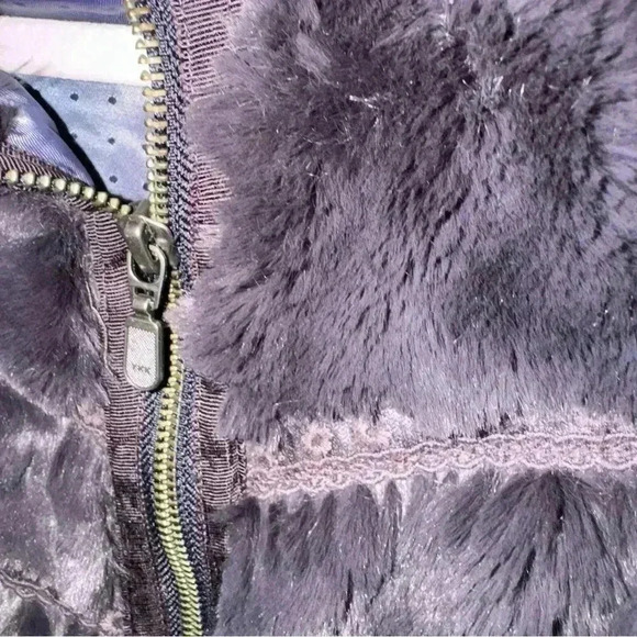 Anthropologie Faux Fur Jacket, chevron lace detail - Picture 7 of 7